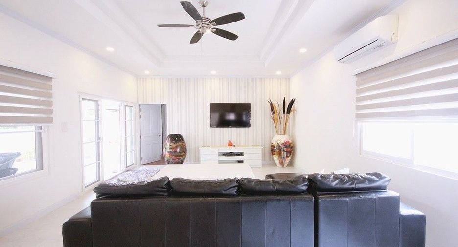 For sale 4 bedrooms villa in Hua Hin, Prachuap Khiri Khan