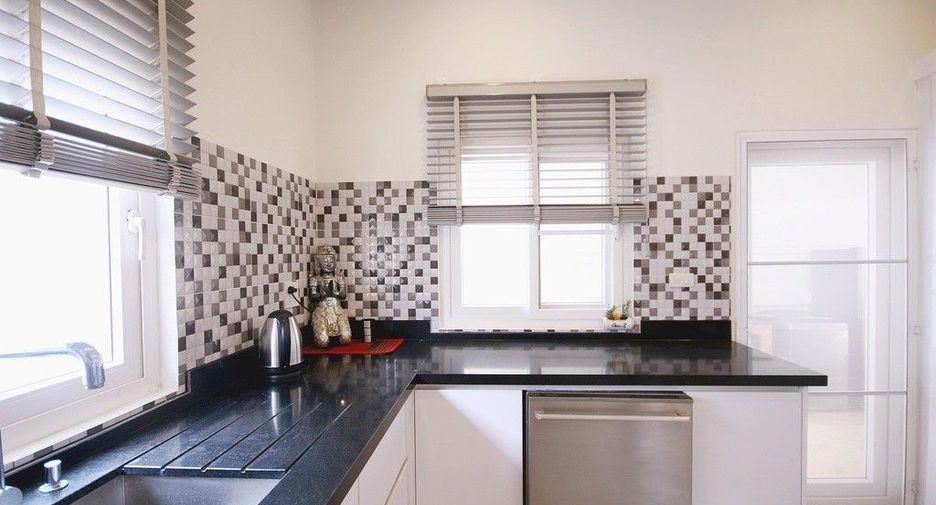 For sale 4 bedrooms villa in Hua Hin, Prachuap Khiri Khan