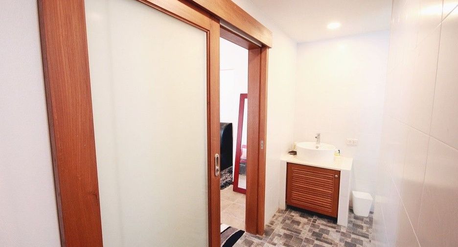 For sale 4 bedrooms villa in Hua Hin, Prachuap Khiri Khan