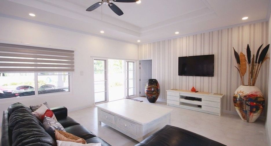 For sale 4 bedrooms villa in Hua Hin, Prachuap Khiri Khan