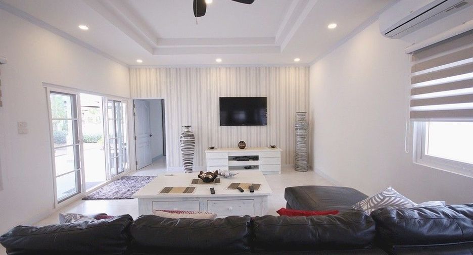 For sale 4 bedrooms villa in Hua Hin, Prachuap Khiri Khan