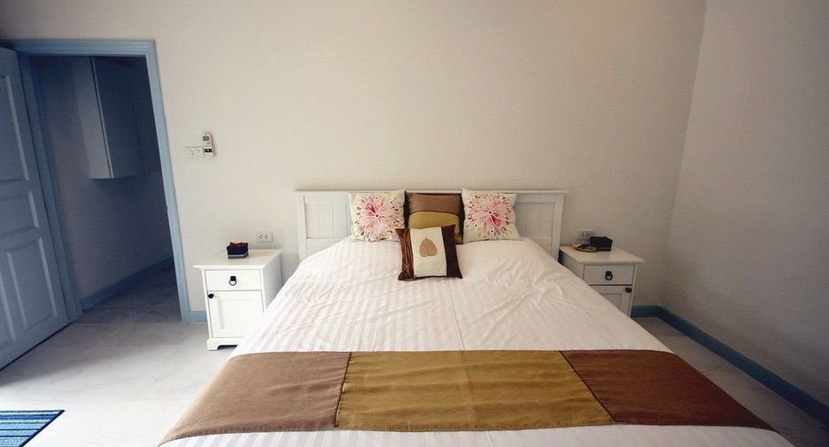 For sale 4 bedrooms villa in Hua Hin, Prachuap Khiri Khan