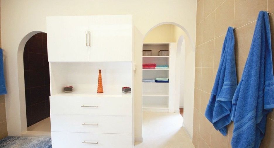 For sale 4 bedrooms villa in Hua Hin, Prachuap Khiri Khan