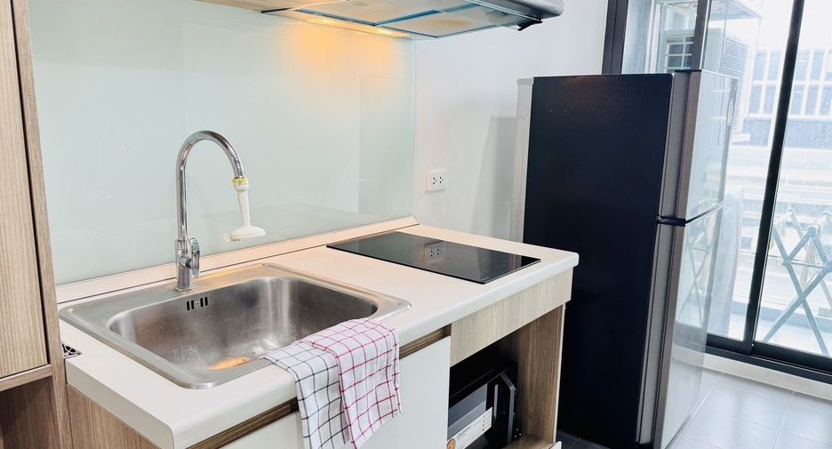 Condo en alquiler de 1 habitaciones en Watthana, Bangkok