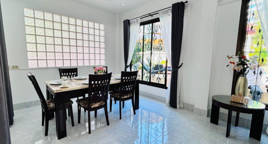 Villa zur Miete mit 2 Zimmer in Mueang Phuket, Phuket