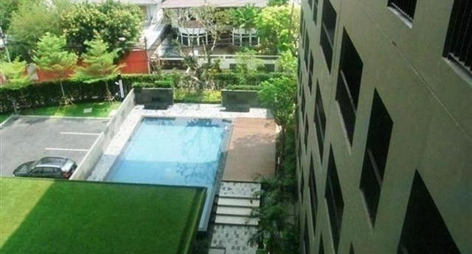 Condo en alquiler de 1 habitaciones en Khlong Toei, Bangkok
