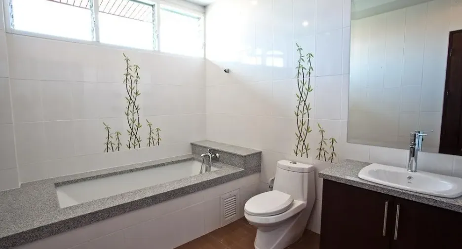 For rent 5 bedrooms house in Bang Lamung, Chonburi