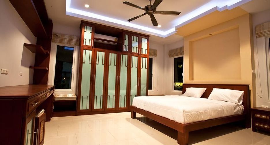 For rent 5 bedrooms house in Bang Lamung, Chonburi