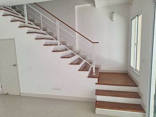 For rent 3 bedrooms townhouse in Chom Thong, Bangkok