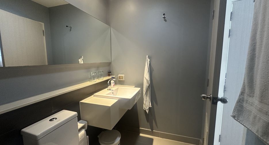 For sale 1 bed condo in Bang Lamung, Chonburi