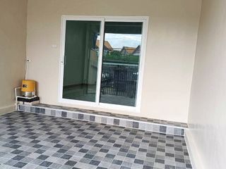 For sale 4 bedrooms townhouse in Phra Samut Chedi, Samut Prakan