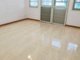 For sale 4 bedrooms townhouse in Phra Samut Chedi, Samut Prakan