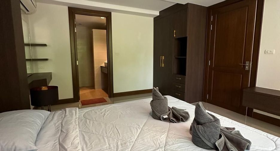 For sale 4 bedrooms villa in Kathu, Phuket