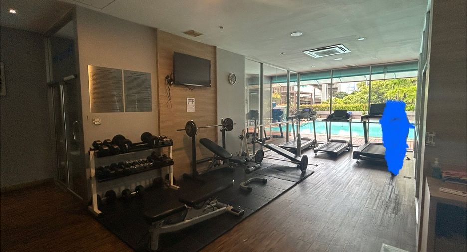 For rent 2 bedrooms condo in Watthana, Bangkok