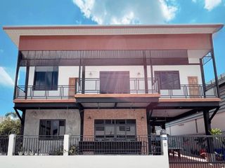Villa zum Kauf und zur Miete mit 5 Zimmer in Bang Lamung, Chonburi
