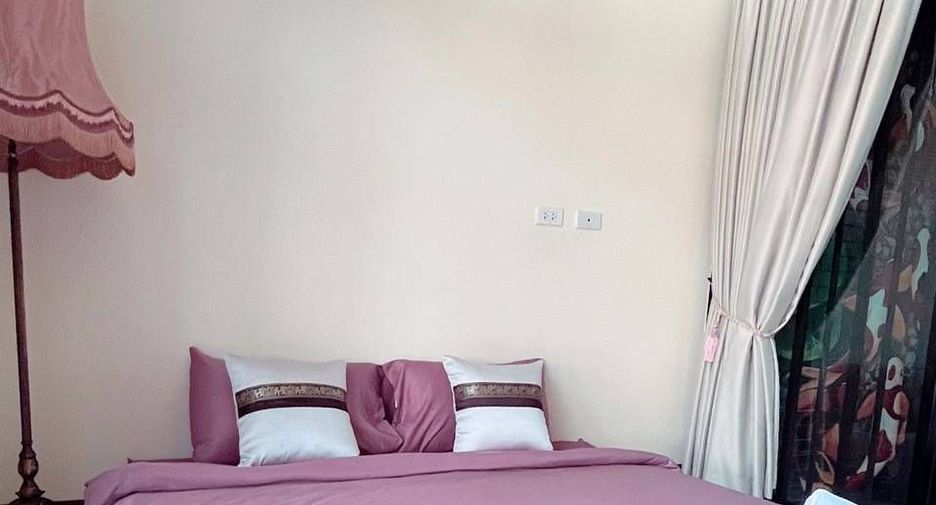 À vendre et à louer 5 chambres villa à Huay Yai, Pattaya