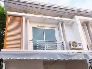 Reihenhaus zur Miete mit 3 Zimmer in Prawet, Bangkok