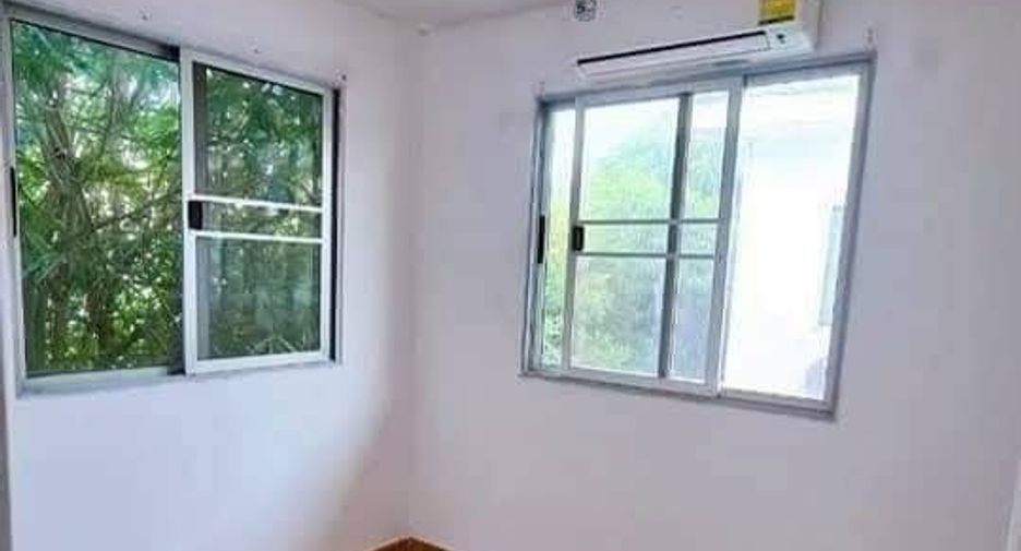 For rent 3 bedrooms townhouse in Prawet, Bangkok