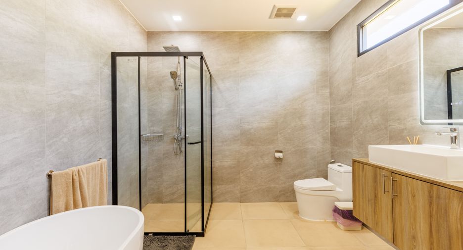 ขาย 4 ห้องนอน วิลล่า ใน เมืองภูเก็ต, ภูเก็ต