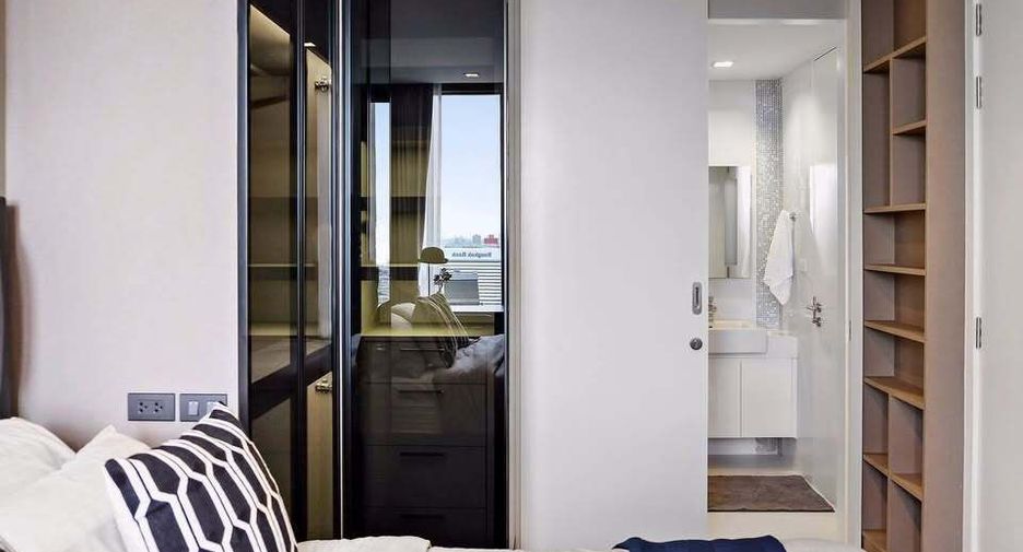 For rent 1 bed condo in Sathon, Bangkok