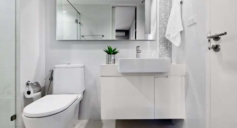 For rent 1 bed condo in Sathon, Bangkok