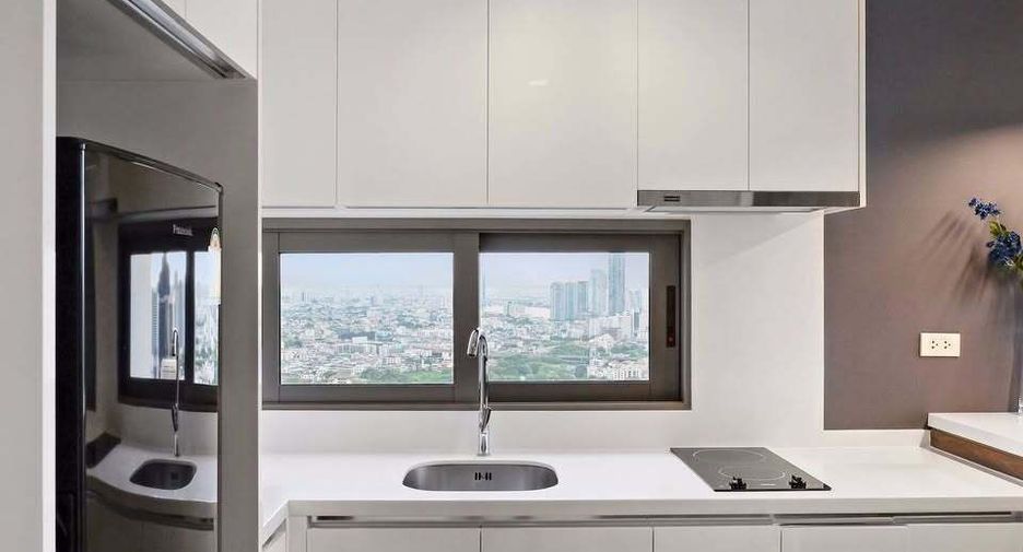For rent 1 bed condo in Sathon, Bangkok