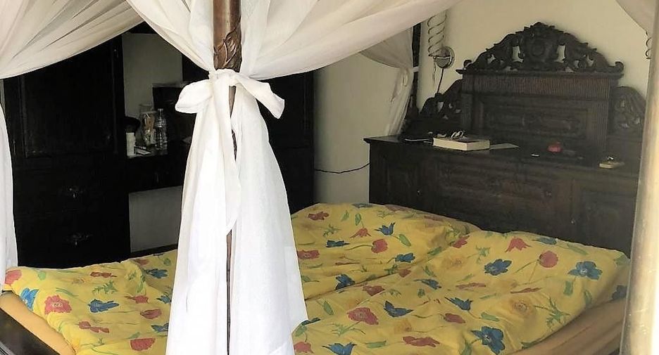 For sale 4 bedrooms townhouse in Hua Hin, Prachuap Khiri Khan