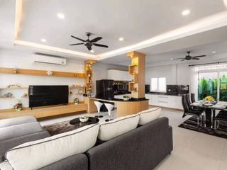 Villa zur Miete mit 5 Zimmer in Bang Lamung, Chonburi
