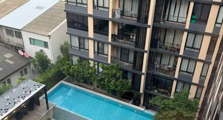 For rent 2 bedrooms condo in Chatuchak, Bangkok