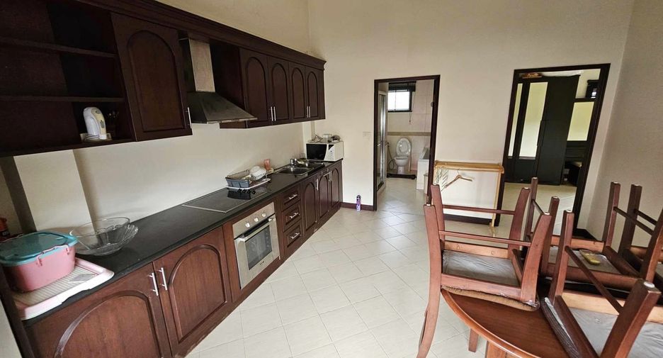 For sale 3 bedrooms retail Space in Bang Lamung, Chonburi