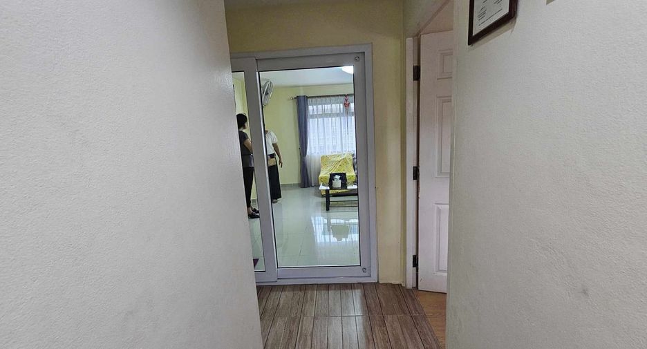 For sale 3 bedrooms retail Space in Bang Lamung, Chonburi