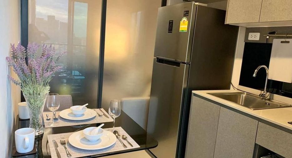 For rent 1 bed condo in Phra Khanong, Bangkok