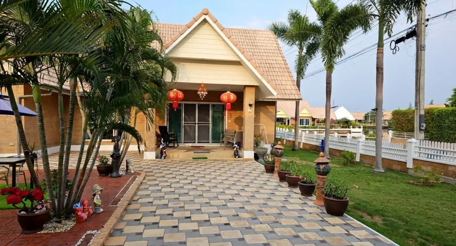 For sale 3 bedrooms villa in Hua Hin, Prachuap Khiri Khan