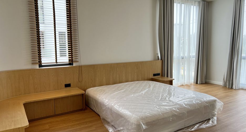 Casa adosada en venta de 3 habitaciones en Yan Nawa, Bangkok