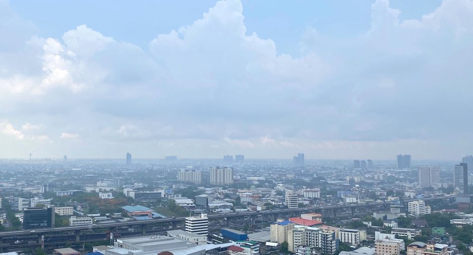For sale 4 bedrooms condo in Bang Na, Bangkok
