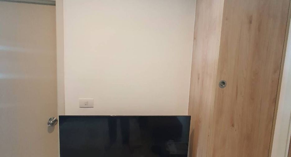 For sale 1 bed condo in Huai Khwang, Bangkok