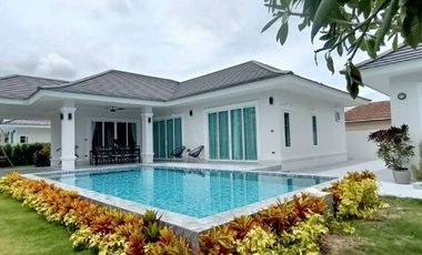 Villa zum Kauf mit 3 Zimmer in Hua Hin, Prachuap Khiri Khan