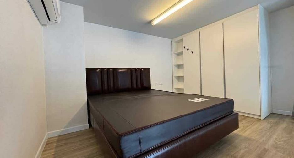 For rent 1 bed condo in Khan Na Yao, Bangkok