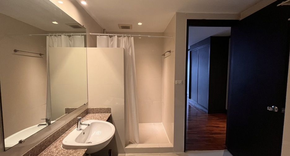 For rent 1 bed apartment in Watthana, Bangkok