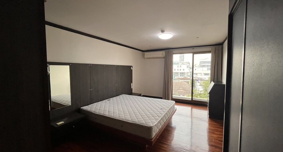 For rent 1 bed apartment in Watthana, Bangkok