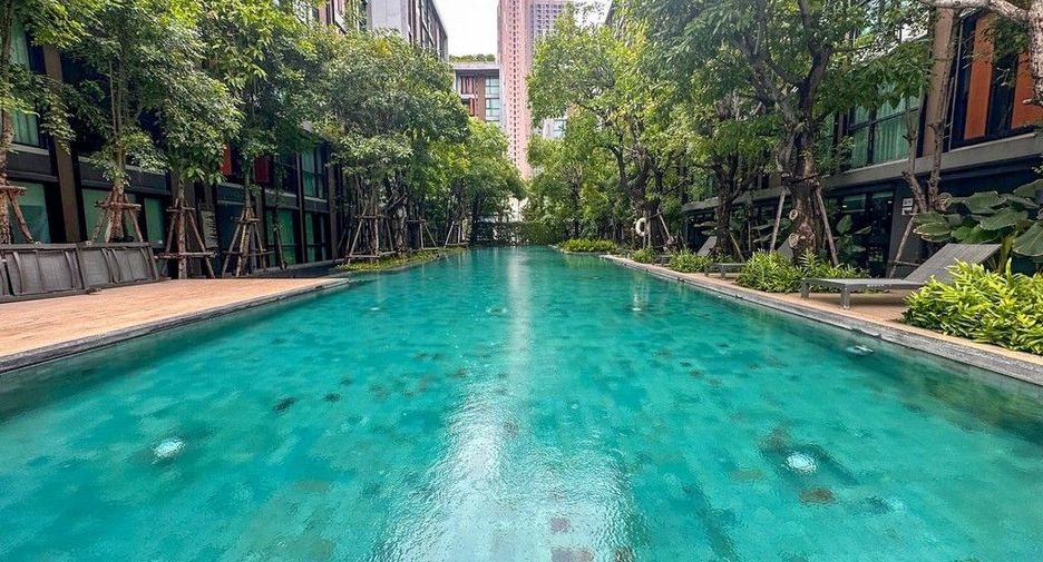 出售 2 卧室 公寓 在 Khlong Toei, 曼谷