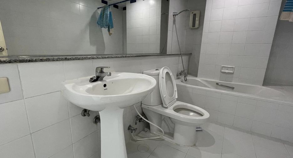 For sale and for rent 1 bed condo in Yan Nawa, Bangkok