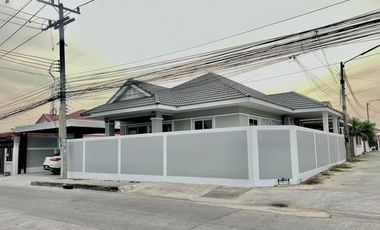 À vendre 3 chambres villa à Bang Lamung, Chonburi