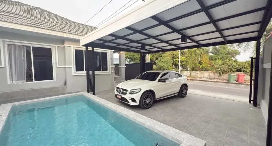 For sale 3 bedrooms villa in Bang Lamung, Chonburi