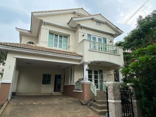 For sale 3 bedrooms house in Saphan Sung, Bangkok