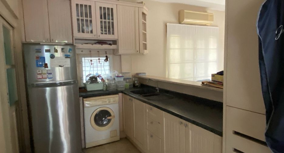 For sale 3 bedrooms house in Saphan Sung, Bangkok