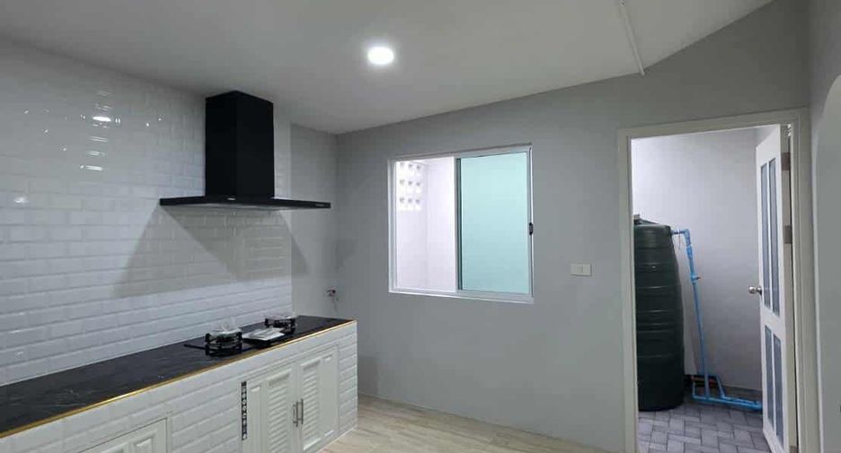 For sale 3 bedrooms townhouse in Thalang, Phuket