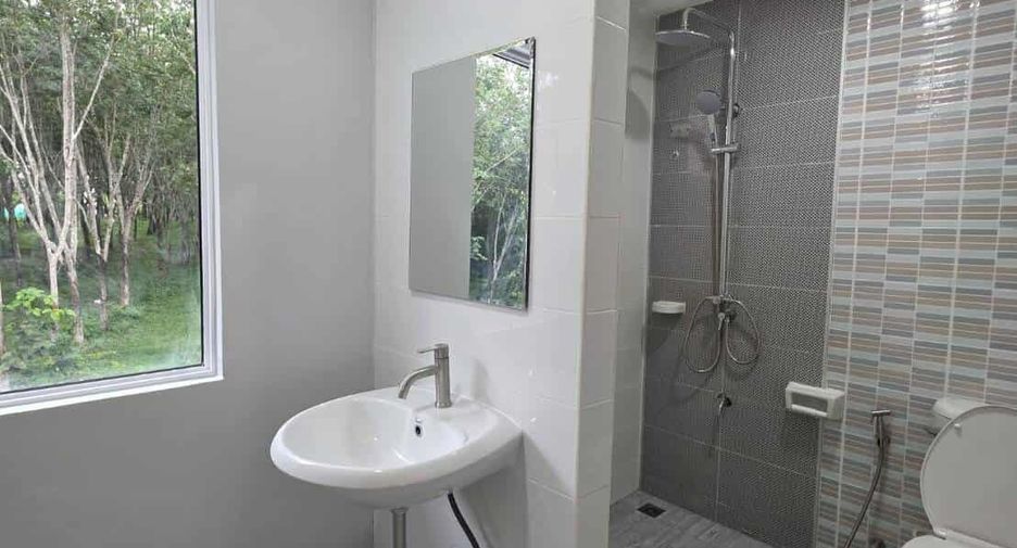 For sale 3 bedrooms townhouse in Thalang, Phuket