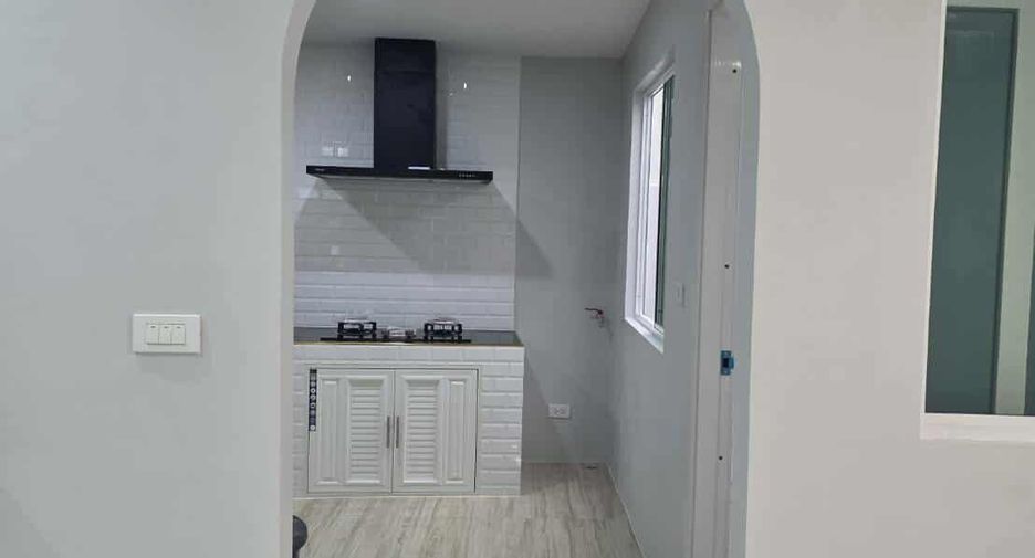For sale 3 bedrooms townhouse in Thalang, Phuket
