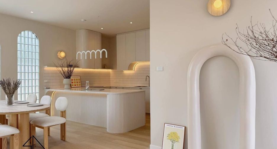 For sale and for rent 4 bedrooms house in Bang Khen, Bangkok